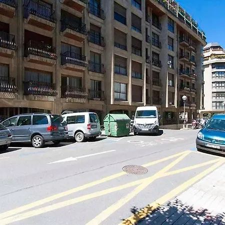 דירה Junto A La Playa De Gros, Parking Opcional *